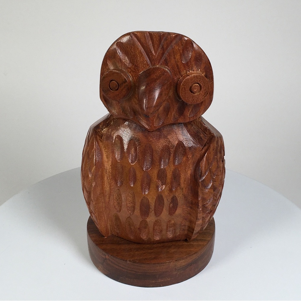 Matr Boomie Hand Carved Wood Owl Eyeglass Holder